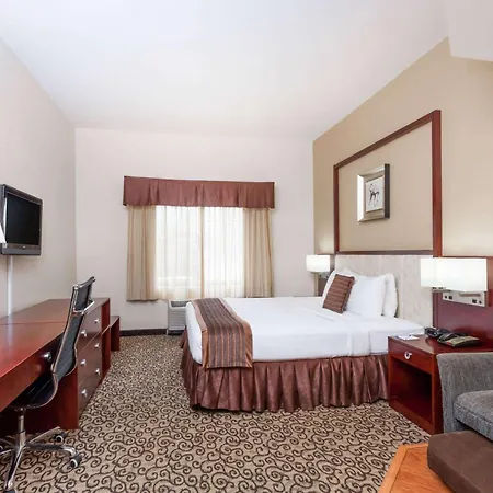 Baymont By Wyndham Columbia Fort Jackson Exterior photo